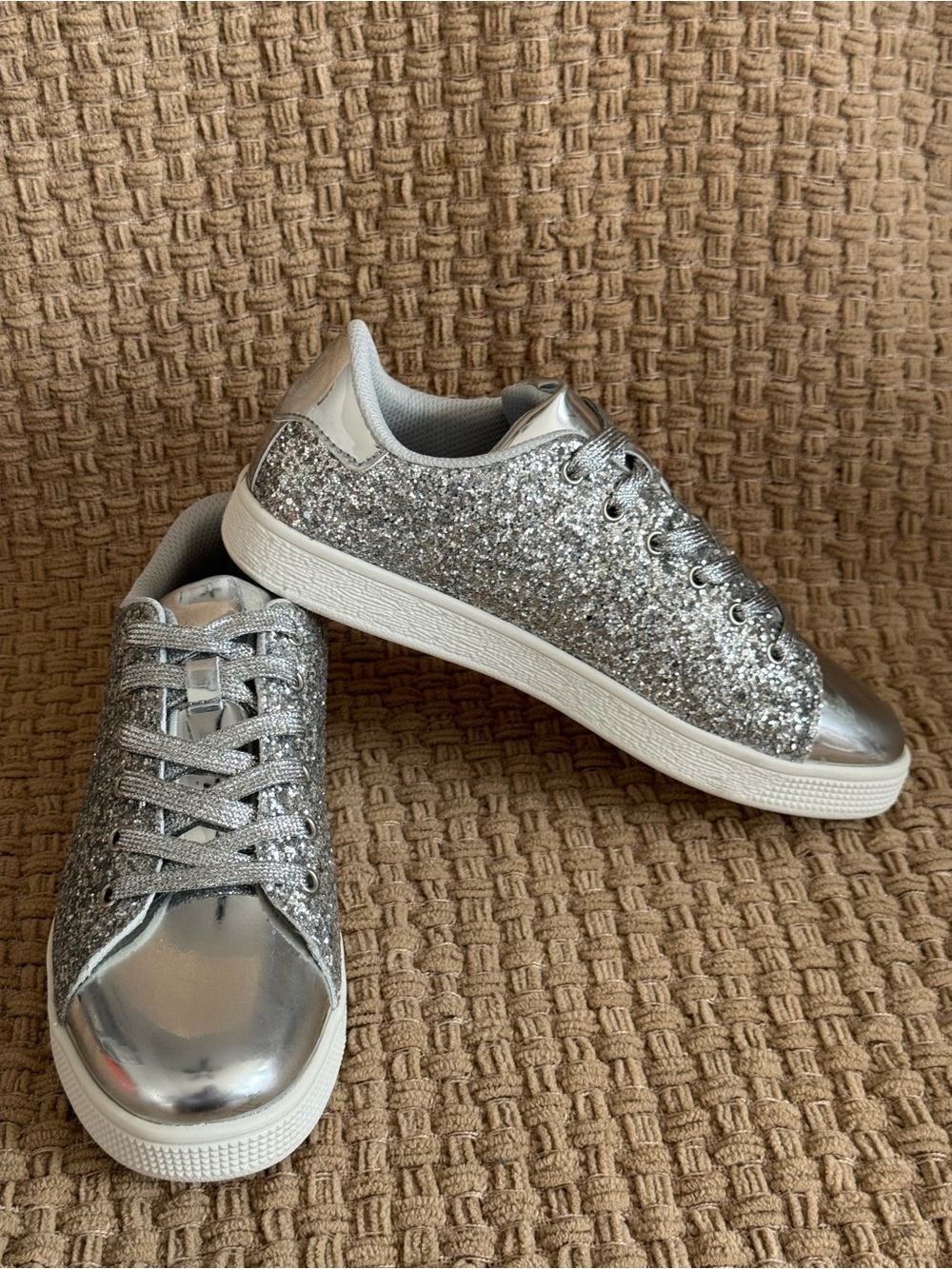Women's Silver Glitter Low-Top Sneakers